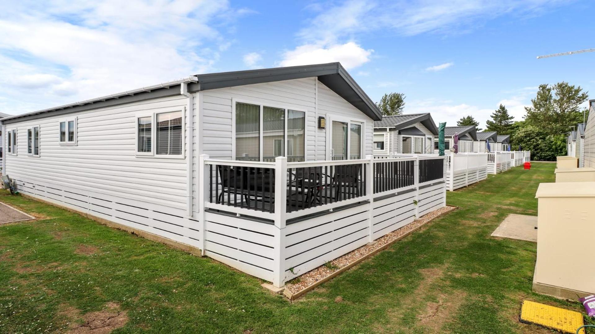 33 Beach Retreat Lodge Pevensey Bay Holiday Park Екстериор снимка
