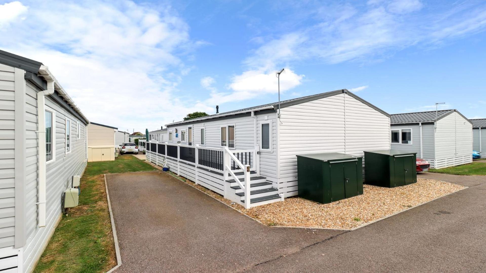 33 Beach Retreat Lodge Pevensey Bay Holiday Park Екстериор снимка