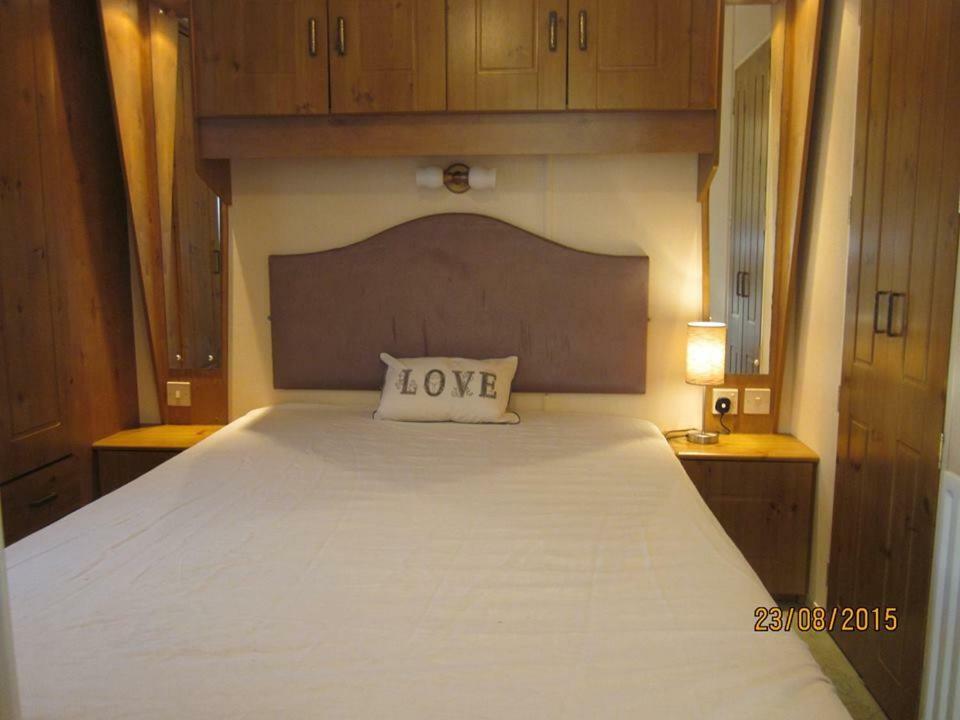 33 Beach Retreat Lodge Pevensey Bay Holiday Park Екстериор снимка