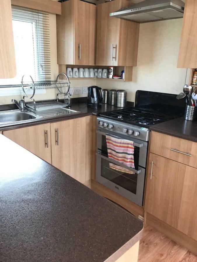 33 Beach Retreat Lodge Pevensey Bay Holiday Park Екстериор снимка